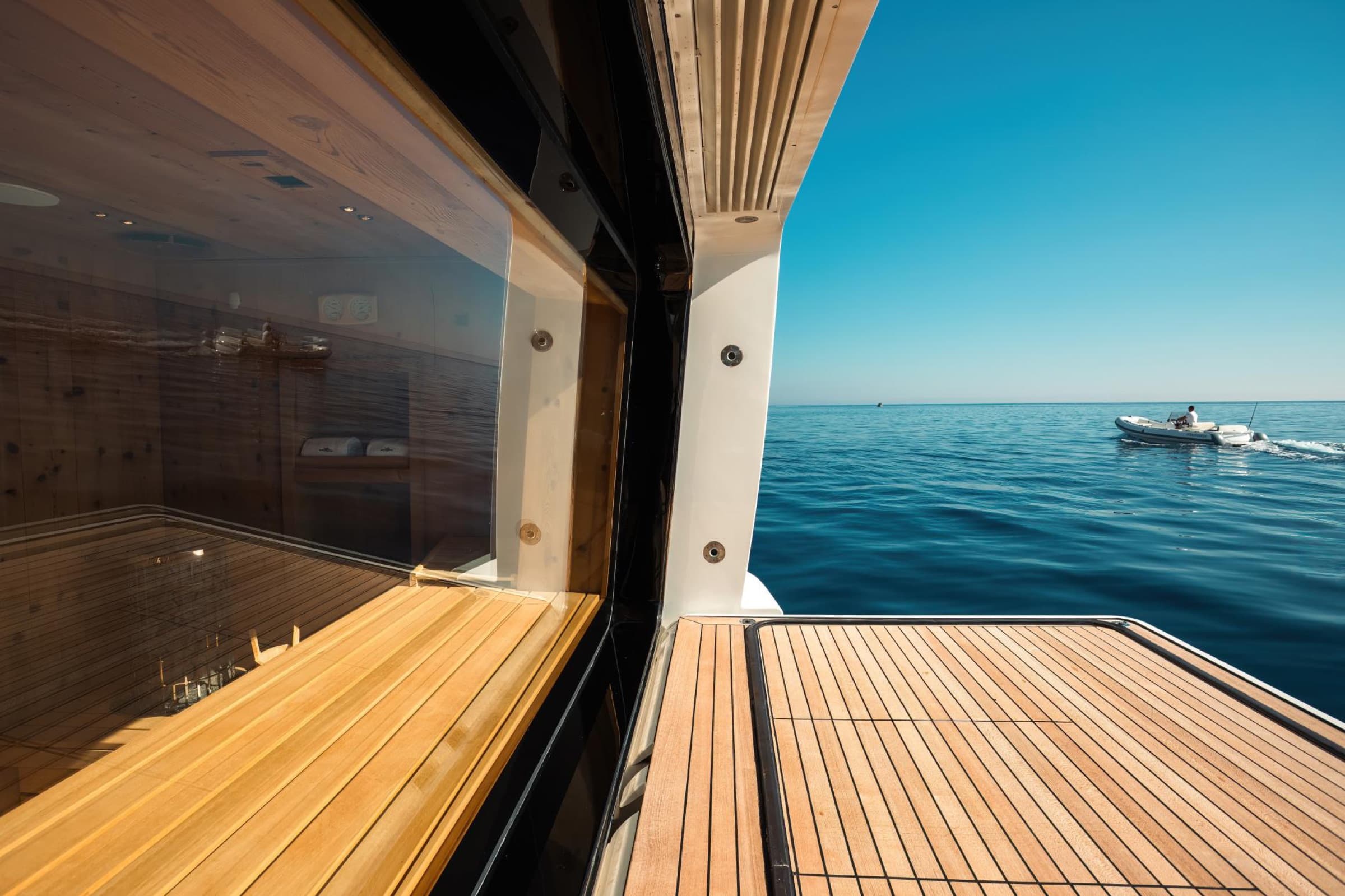 Le Sanlorenzo SX112 en location sur la Côte d'Azur, vue 7