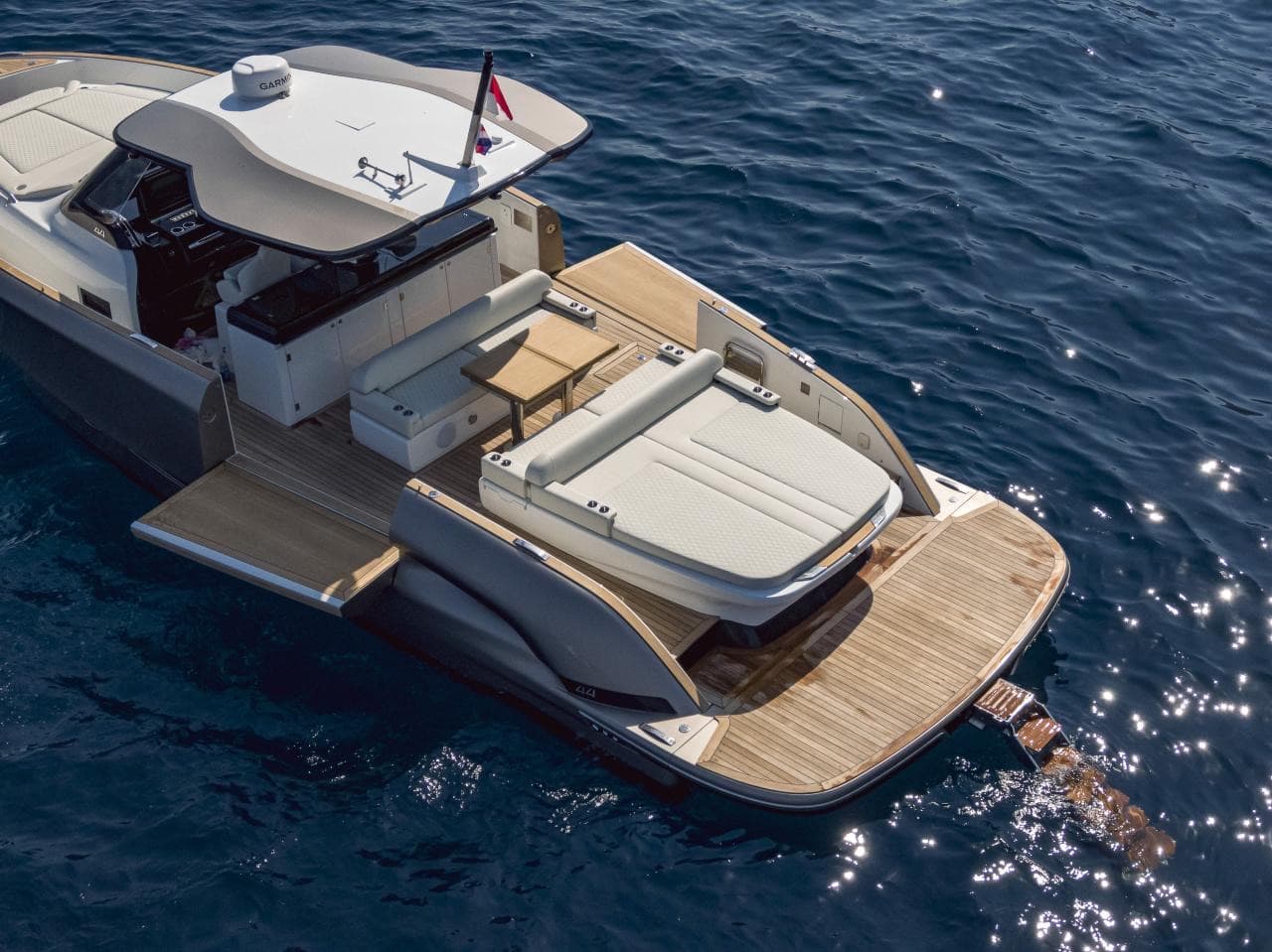 Solaris Power 44 Open, yacht charter on the French Riviera (3)