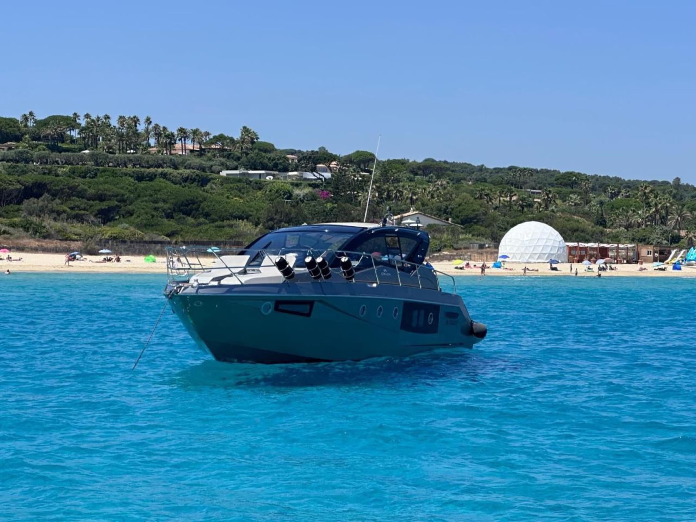 Le Cranchi 44 à louer avec skipper sur la Côte d'Azur