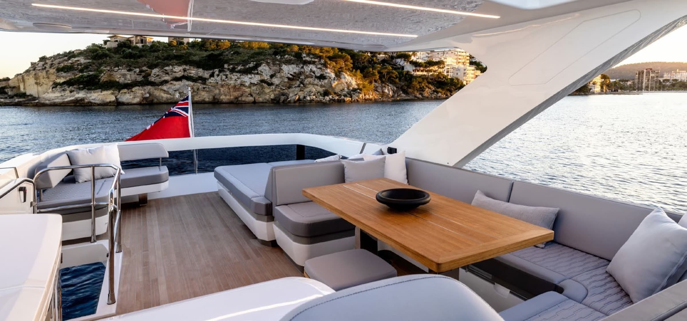 Le Pearl 63 en location sur la Côte d'Azur, vue 6