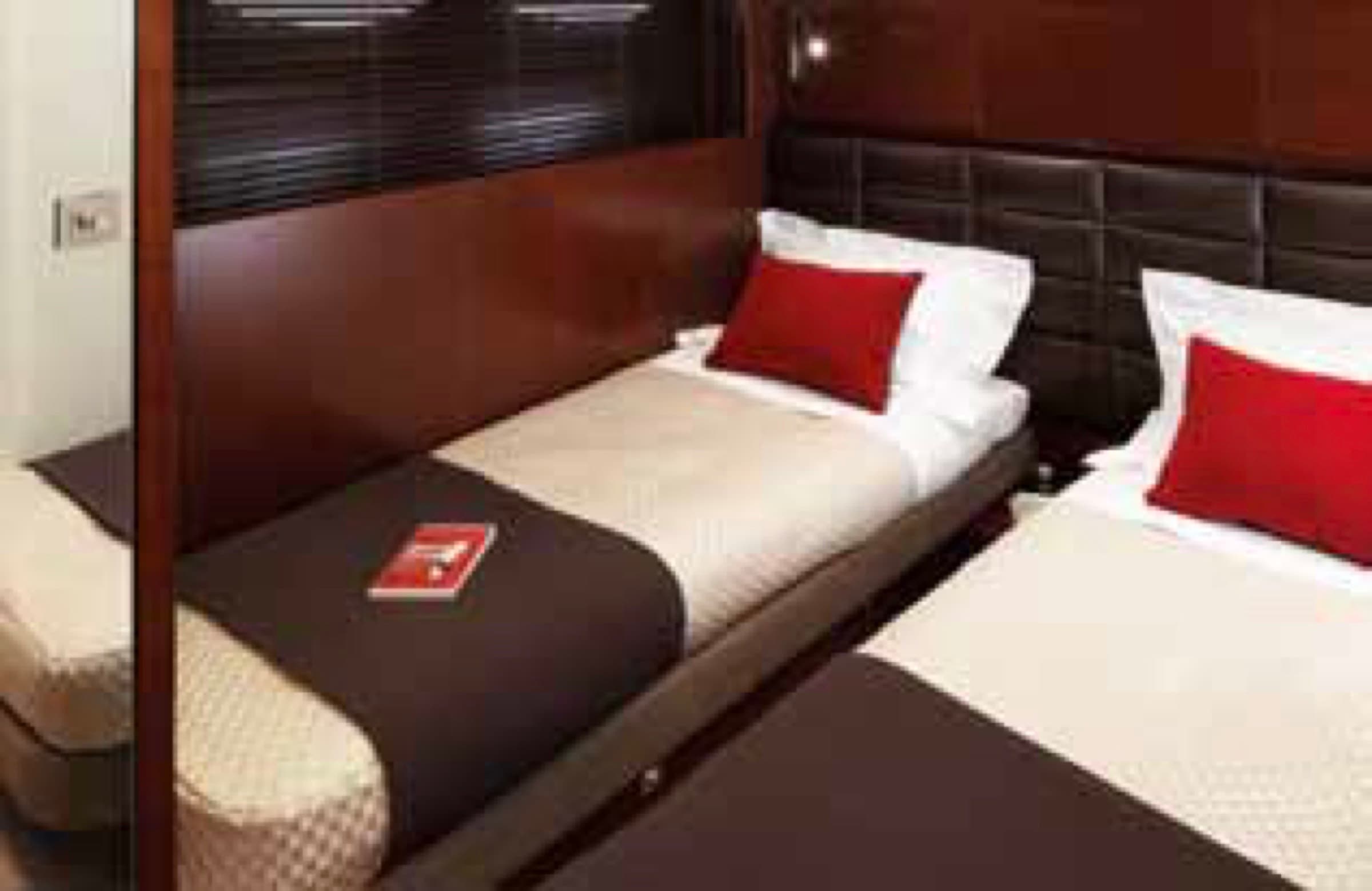 La cabine twin du Princess 64 Fly