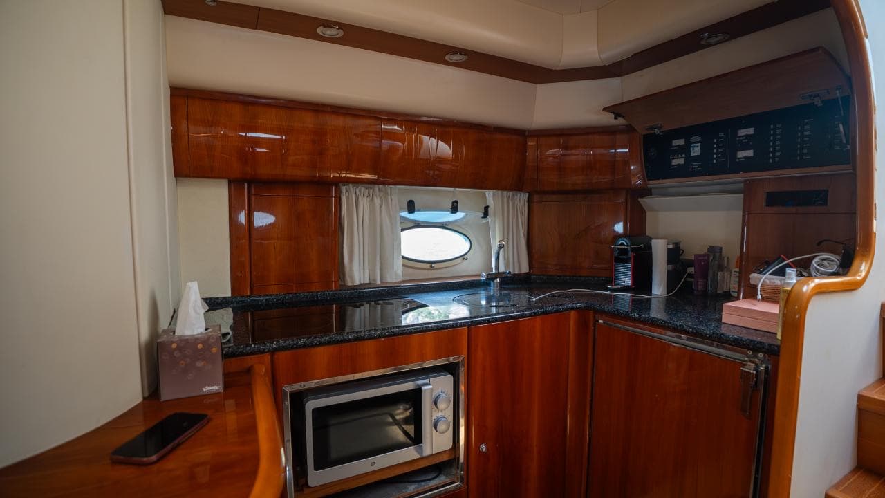 La cuisine équipée du Princess V42